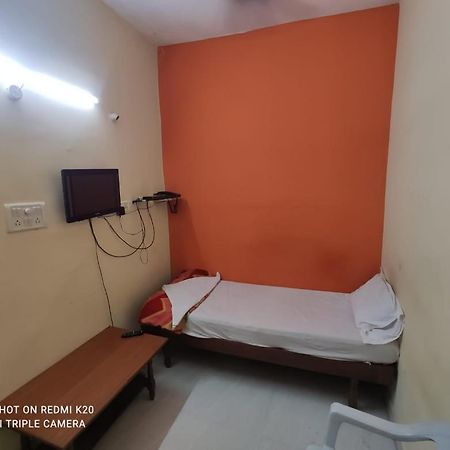 Hotel Sai Nivas Residency Hyderabad Ngoại thất bức ảnh